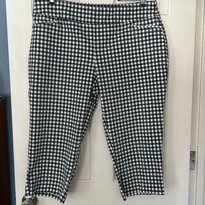 Croft & Barrow Black and White Checked Capris - size 18 regular